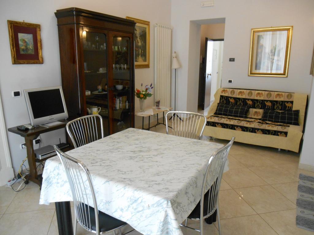 Casa Sannazzaro Apartment Napoli Cameră foto